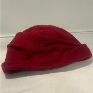Lisa Shaub Couture New York Elegant Red Wool Beret